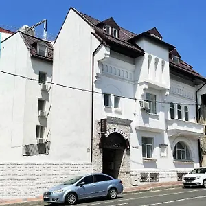 Marina Srl Boekarest